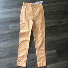 Orange Plaid High Waisted Skinny Leg Pin Up Pants By Urban Outfitters. Has Some Slight Stretch. Excellent New With Tags Condition. Style - Ingrid Color - Orange Mot (Orange, Light Purple, White) Fabric - 98% Cotton, 2% Spandex. Size 2 13” Waist 11.5” Rise 27.5” Inseam Numbers On Tag S 50263342 C 0123 V 034638 S Ob942927 Pin Up Pants, Green Pants Women, Red Plaid Pants, Colorblock Pants, Snake Print Pants, Urban Outfitters Pants, Orange Light, Orange Plaid, Faux Leather Pants