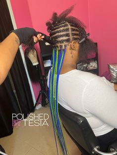 #knotlessboxbraids #greenbraids #bluebraids #knotlessboxbraids #knotlessbraids #colorknotlessbraids #polishedbytesia Blue Peekaboo Braids, Knee Length Knotless Braids, Knee Length Knotless, Blue Knotless Braids, Braids Step By Step, Braids Tutorial, Braiding Your Own Hair, Braid Tutorial