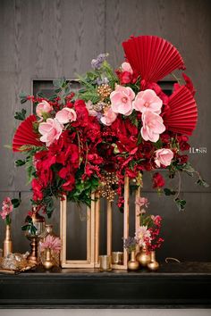 Ikebana japanese floral arrangements Lunar New Year Wedding, Chinese New Year Centerpieces, Lunar New Year Floral Arrangement, Chinese Floral Arrangements, Japanese Wedding Flowers, Year Of The Rabbit Decorations, Chinese New Year Floral Arrangement, Lunar New Year Flowers, Lunar New Year Flower Arrangement