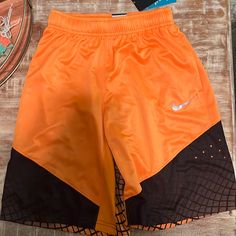 New With Tags. Great Condition Nike Sb Shorts, Boys Grey Sweatpants, Boys Nike Shorts, Boys Basketball Shorts, Neon Shorts, Nike Runners, Nike Neon, Nike Bottoms, Nike Orange