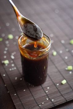 This easy teriyaki sauce recipe is made with only healthy pantry staples! It is so simple to whip up you will wonder why you ever bought teriyaki sauce! Easy Teriyaki Sauce, Easy Teriyaki Sauce Recipe, Healthy Pantry Staples, Teriyaki Sauce Recipe, Healthy Pantry, Healthy Sauces, Queso Dip