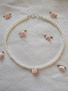 Diy Necklace Ideas, Anting Manik, Baby Pink Aesthetic, Necklace Ideas, Girly Jewelry, Dream Jewelry, Beaded Jewelry Diy, Dainty Jewelry, Pretty Jewellery