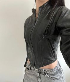 Leather Jacket Outfit, Future Outfit, Leather Jacket Outfits, Jacket Outfit, Tomboy Fashion, Girly Outfits, Lookbook Outfits, Outfit Casual