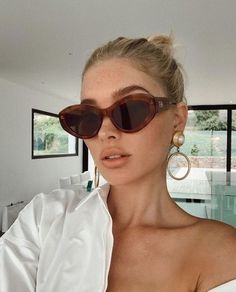 Sunglasses For Your Face Shape, Paracord Tutorial, Cute Sunglasses, Sunglasses Women Aviators, Aviator Glasses, Elsa Hosk, Trendy Swimwear, Trendy Sunglasses, Outfit Look