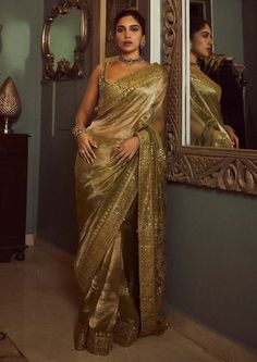 Itrh-Mint Green Tissue Sari And Blouse-INDIASPOPUP.COM Bhumi Pednekar, Golden Saree, Diwali Outfits, Indian Sari Dress, Indian Dresses Traditional, Elegant Saree, Indian Wedding Outfits, Blouse For Women, Lehenga Designs