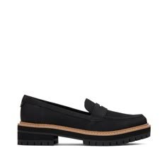 Loafers With Jeans, Loafers Trend, Casual Dress Shoes, Mental Health Resources, Black Leather Loafers, Look Good Feel Good, Black Loafers, Comfortable Boots, Leather Products