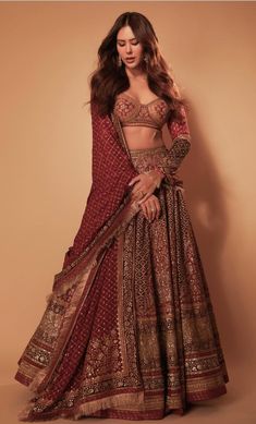 भारतीय दुल्हन संबंधी, Sonam Bajwa, Latest Bridal Dresses, Ritu Kumar