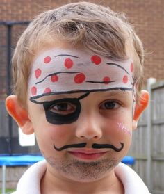 Fun Halloween Face Painting Design Ideas for Children Halloween Face Paint Designs, Obličejové Masky, Pirate Face, Face Painting For Boys, Face Painting Easy, Kids Face Paint, Cool Face, Simple Face