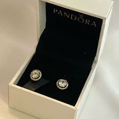 Beautiful Round Bling Earrings From Pandora. They Can Dress Up Any Outfit. They Are Sterling Silver And Contain Cubic Zirconia Stones. New In Box. Silver Earrings Aesthetic, 2024 Era, Xoxo Jewelry, Pandora Earrings, Jewelry Pandora, Bling Earrings, Earrings Aesthetic, Pandora Silver, Jewelry Lookbook