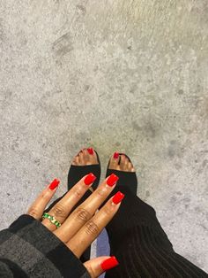 Short Gel Nails Red Design, Red Nails For Short Nails, Hint Of Red Nails, Red Pedicure Black Women, Red Acrylic Overlay Nails, Red Nails Acrylic On Black Women, Short Red Tip Acrylic Nails, Short Red Nails On Brown Skin, Square Acrylic Red Nails