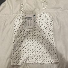 Never Worn Before, Comes With Tags Trendy Printed White Tank Top, Trendy White Printed Tank Top, White Printed Cami Tops, Fitted White Printed Tops, Fitted White Print Top For Summer, Printed Cotton Cami Top, Spring White Print Tops, Spring White Printed Tank Top, White Printed Tank Top For Spring