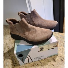 Earth Origins Dayana Casual Taupe Suede Booties Boots Womens Size 10 Signs Of Try On Use In The Store. Box Will Not Be Included With The Sale Due To Shipping Expense. Shoes Are Sealed Upon Completion Of Photos Brown Suede Ankle Boots, Western Booties, Leather Lace Up Boots, Boots Womens, Black Leather Ankle Boots, Womens Ankle Boots, Suede Ankle Boots, Suede Booties, Black Booties