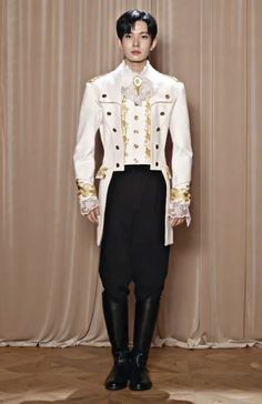 White And Gold Prince Outfit, Heeseung Prince Outfit, Victorian King Clothing, Royal King Outfit, Prince Clothes Royal, Heeseung Border Carnival