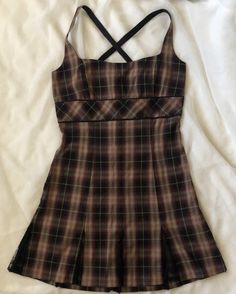 Plade Outfit, 60s Style Dress, Betsey Johnson Aesthetic, Punk Inspired Outfits, Punk Dresses, Plaid Dress Outfit, Plaid Aesthetic, Vintage Plaid Dress, Classic Punk