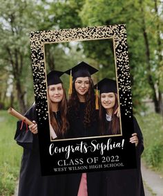 Grad Photo Props, Photo Prop Frame, Graduation Party Pictures, Graduation Photo Frame, Graduation Party Diy, Photo Frame Prop