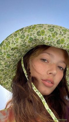 Sunhat Aesthetic, Sun Hat Aesthetic, Bucket Hat Style, Hat Aesthetic, Design Posters, Summer Theme, Summer Feeling, Summer Dream, Open Road