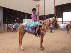 Carousel horse and rider costume Carousel Horse Costume, Diy Horse Costume, Pony Costume, Horse Halloween, Horse Costume