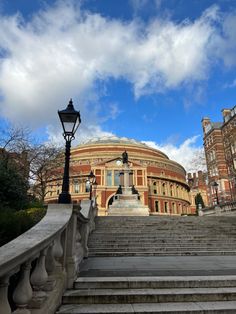 The steps going up to the Royal Albert Hall University College London Aesthetic, University Of College London, Imperial College London Aesthetic, Royal Albert Hall Aesthetic, Reading Buses, Royal College Of Art London, Royal College Of Music London, Imperial College London, Kensington London