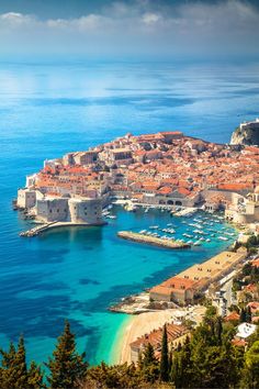 Best Things To Do Over The Summer Holidays In Croatia Affordable Honeymoon, Isla Margarita, Croatia Holiday, Plitvice Lakes National Park, Visit Croatia, Croatia Travel, Dubrovnik Croatia, Honeymoon Destinations, Dubrovnik