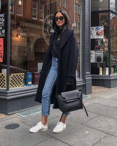 Get the coat for 169£ at stories.com - Wheretoget Brunch Outfit Winter, Fall Fashion Coats, Legging Outfits, Outfit Jeans, Mode Casual, Brunch Outfit, Coat Outfits