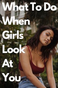 Most guys are left guessing on what to do after they catch a girl looking at them from across the room. After all, the last thing anyone wants is to misinterpret a gaze or come across too forward when making a move. Here we break down the biggest do’s & dont’s when you see a girl looking your way. This complete guide is essential for any guy wondering how to make the right move (or more importantly, not make any of these mistakes). Body Language Attraction Signs, Body Language Attraction, Conversation With Girl, Attraction Psychology, How To Approach Women, Attract Girls, Flirty Questions, The Right Move, Seduce Women