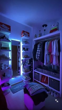 Room Organization Bedroom, Neon Bedroom, Diy Room Decor For Teens, Luxury Room, Luxury Room Bedroom, Chill Room, Dream Apartment Decor, Room Redesign, Pinterest Room Decor