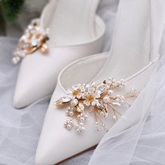 Wedding Accessories - Pearl and Crystal Bridal Shoe Clips | ADORA by Simona Kasut Tumit Tinggi, Pearl Shoes, White Wedding Shoes, Flower Shoes, Rhinestone Shoes, Crystal Shoes, Bridesmaid Shoes, Floral Shoes, Bride Shoes