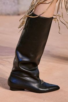 Salvatore Ferragamo Fall 2020 Ready-to-Wear Collection - Vogue Cowboy Vampire, Ferragamo Heels, Ruby Slipper, Boots 2023, Boots Flat, Minimalist Shoes, Shoes Photo, Vogue Germany