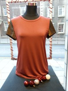 17th December The perfect festive T for year round glamour!  £32 - available in rust / red or black Red Or Black, Rust, Open Shoulder Tops, Black And Red, Festival, Red