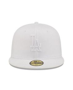 Solid Color Snapback Hat For Spring, White Fitted Cap For Summer, White Fitted Baseball Cap For Summer, White Fitted Casual Hat, White Fitted Hat With Curved Brim For Baseball Season, White Snapback Baseball Cap For Spring, White Summer Fitted Hat With Curved Brim, White Curved Brim Hat For Baseball Season, White Casual Fitted Hat For Summer