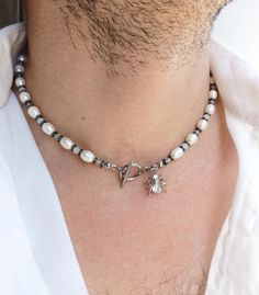 Pearl necklace mens,Crystal labradorite y2k choker,Beaded hematite gemstone necklace,Mens real pearl & spider necklace,Secret Santa gift by JewelryByElis on Etsy Pearl Spider, Crystal Labradorite, Spider Necklace