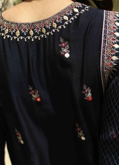 Embroidery Fashion Detail, Kurta Style, Afghan Clothes, Cotton Kurti Designs, Suits Design, Sleeves Designs For Dresses, Embroidery Suits Design, Embroidery Motifs, Fancy Dress Design