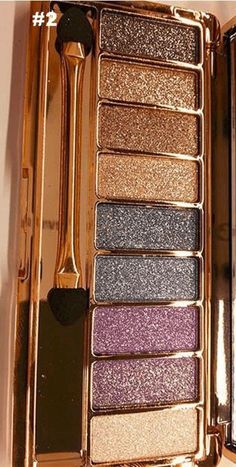 Glitter Wallpaper Iphone, Gold Glitter Eyeshadow, Glitter Eyebrows, Eye Glitter, Glitter Eyeshadow Palette, Glitter Eyeliner, Emo Makeup, Makeup Aesthetic, How To Apply Eyeliner