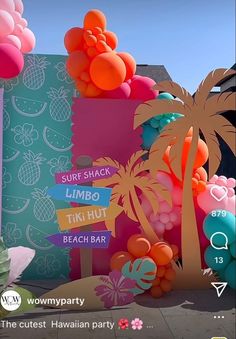 (2) WhatsApp Balloon Garland Backyard Fence, Malibu Beach Party Theme, Summer Pool Party Backdrop, Beach Theme Photo Backdrop, Barbie Beach Party Ideas, Malibu Barbie Decor, Malibu Theme Party, Malibu Beach Barbie Party, Beach Club Party Theme