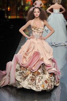 Haute Couture Dresses, Moda Paris, Christian Dior Couture, Dior Couture, Fashion Weeks