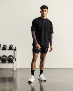 Mens Athleisure Aesthetic, Men Fashion Gym, Man Sporty Outfits, Mens Sport Outfits, Athleisure Mens Outfits, Men Gym Outfit Aesthetic, Workout Aesthetic Outfits Men, Mens Athleisure Outfits Shorts, Men’s Gym Style