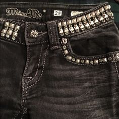 Studs On Clothes, Emo Jeans Outfit, Stud Clothes, Stud Jeans, Emo Jeans, Jeans Belt, Studded Jeans, All Jeans, Studded Belt