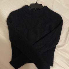 Cashmere Black Crop Sweater 100% Cashmere Size M Super Soft In Excellent Condition Black Crop Sweater, Crop Sweater, Black Sweater, Black Crop, Cropped Sweater, Cashmere Sweaters, Colorful Sweaters, Black Sweaters, Cashmere