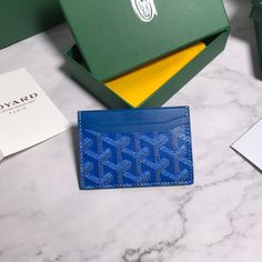 Goyard ♛ Card holder   Must-have item for daily collocation G0YARD (Goya) was established in 1853 and has a history of more than 160 years. The fabric is made of hemp, cotton and hemp fibers, and then coated with glossy aldose. It is waterproof, strong and durable. It is popular among stars, royal families, The favor of the nobles  Custom-made smooth leather with exclusive wallet ✅Diagonal stitching is perfect✅The inner yellow part is custom-made top layer cowhide【⚠️Non-superfiber❌Non-split leat Designer Blue Bags With Card Slots, Blue Designer Bags With Card Slots, Blue Rectangular Card Holder With Slots, Blue Rectangular Card Holder With Interior Slots, Designer Blue Card Holder For Everyday, Luxury Blue Card Holder As Gift, Luxury Blue Card Holder Gift, Luxury Blue Card Holder For Gift, Goyard Card Holder