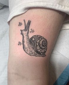 No Stick And Poke Tattoo Sleeve, Small But Mighty Tattoo, Snail Tattoo Meaning, Odd Tattoo Ideas, Hellbender Tattoo, Snail Tattoo Simple Cute, Funky Tattoos Men, Snail Tattoo Color, Sea Snail Tattoo