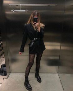 Mode Dope, Blazer Outfit, Fashion Blogger Style, Back To, Looks Black, Instagram Outfits, All Black Outfit, Mode Inspo, 가을 패션