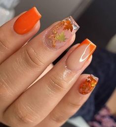 Short Fall Nails With Leaves, Thanksgiving Acrylic Nails Ideas, Fall Thanksgiving Nails Acrylic, Encapsulated Fall Nails, November Nails Designs Fall Simple, Fall Nail Designs Acrylic Square, Fall Nails For Kids, October Nail Designs Fall, Novemember Nails