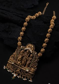 Temple Jewellery Pendants, Jewelry Hacks, India Shopping, Gold Bridal Necklace