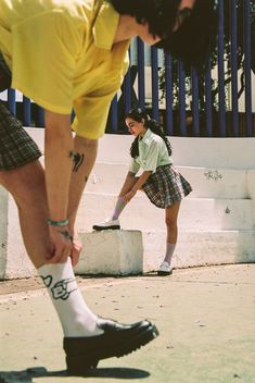 Back to school. girlhood. loafers. mocasin. zapato mujer Back To School Fashion Editorial, School Editorial Photoshoot, Mid Day Photoshoot, School Aesthetic Photoshoot, High School Photoshoot, Back To School Editorial, School Photoshoot Ideas, Old School Photoshoot, Uniform Photography