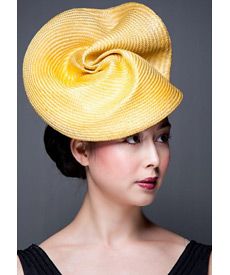 Chic Yellow Curved Brim Hat, Yellow Curved Brim Fascinator For Party, Spring Yellow Fascinator With Curved Brim, Luxury Yellow Short Brim Hat, Luxury Yellow Hat Fascinator, Wedding Hats For Guests, Fascinator Hats Diy