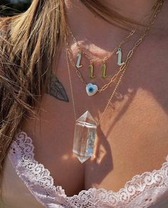 Big Quartz Crystal Layering Necklace Healing Quartz Pendant - Etsy Pendant Jewelry Gold, Crystal Quartz Necklace, Gold Layered Necklace, Double Terminated Crystal, Clear Quartz Necklace, Crystal Point Necklace, Boho Crystal, Small Bracelets, Crystal Energy