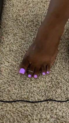 Pedicure Feet Toenails, Spring Gel Toe Nails Ideas, Cute Fall Toenail Colors, Call Toenail Colors, Purple Toes Designs, Painted Toe Nails Ideas Simple, Purple Toe Nails Ideas, Bright Color Nail Designs Summer, Neon Toes Toenails