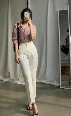 Elegant Fashion Outfits, Casual College Outfits, Trendy Dress Outfits, Business Casual Outfits For Work, Casual Day Outfits, Elegante Casual, Quick Outfits