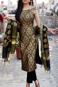 Suit Designs Indian Style, Silk Kurti Designs, Simple Kurta Designs, Simple Kurti Designs, Indian Salwar Kameez, Valentino Couture