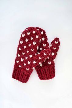 Little Hearts MittensKnifty Knittings Mitten Pattern, Holiday Knits, Knitted Mittens, Loom Knit, Mittens Pattern, Knit Mittens